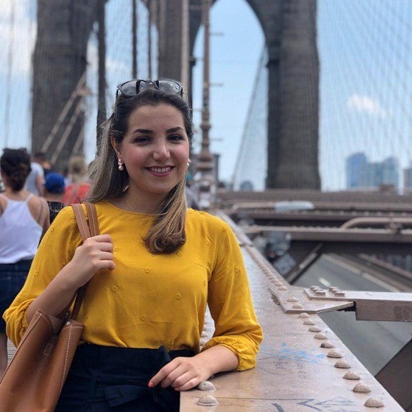 Meet your Posher, Moniba - Picture 1 of 1